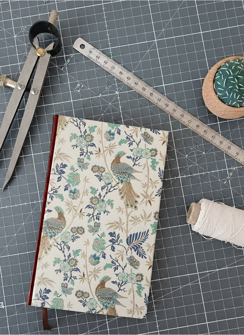 Carnet Hortense - Paons dorés