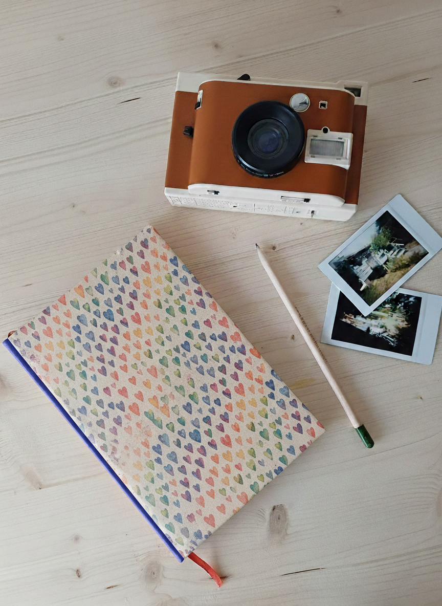 Carnet Rosalie - Cœurs arc-en-ciel